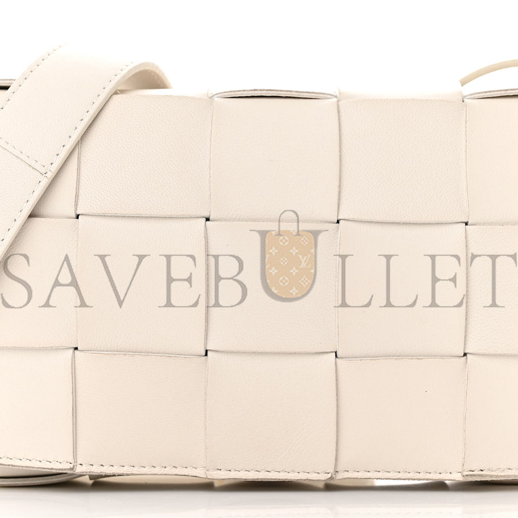 BOTTEGA VENETA LAMBSKIN MAXI INTRECCIATO SMALL CASSETTE CROSSBODY BAG WHITE  (19*12*4cm)